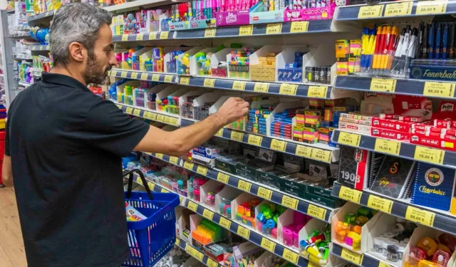 İzmir Büyükşehir’den öğrencilere 48 milyon TL’lik kırtasiye desteği