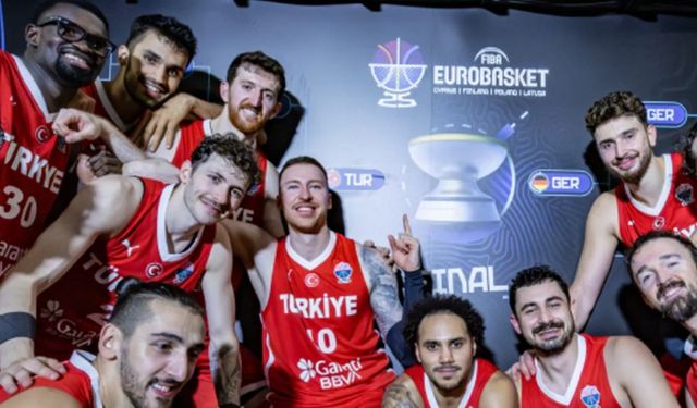 12 Dev Adam tarihi zaferin eşiğinde: Finalde rakip Almanya