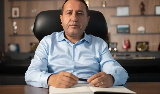 Türk işadamına Kanada’dan Kral III. Charles nişanı