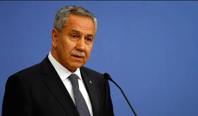 Arınç ""Çırpınırdı Karadeniz türküsü ile oy devşirmek yerine keşke Akdeniz Akşamları ve Dilirga türküsü çalsalardı"