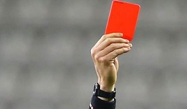 Futbolda Bahis Skandalı Derinleşiyor: Hakem Kendi Maçına Bahis Oynamış İddiası!