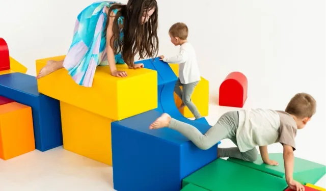 Çocuklar her gün 3 saat hareket etmeli