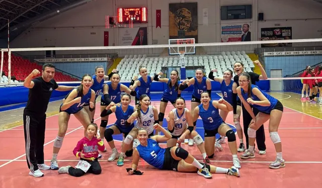 Manisa derbisinde gülen taraf Ataspor oldu