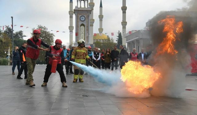 YUNUSEMRE’DE DEPREM TATBİKATI