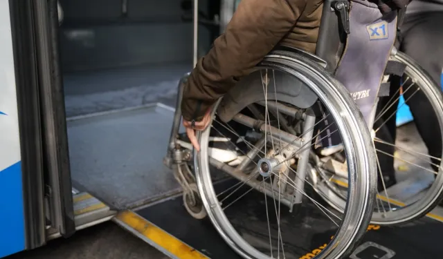 İzmir'de 'Duraktayım' uygulaması tekerlekli sandalye kullanıcıları için güncellendi