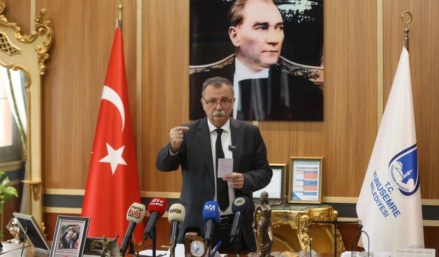 BAŞKAN BALABAN AYLIK BASIN TOPLANTISINDA GÜNDEMİ DEĞERLENDİRDİ