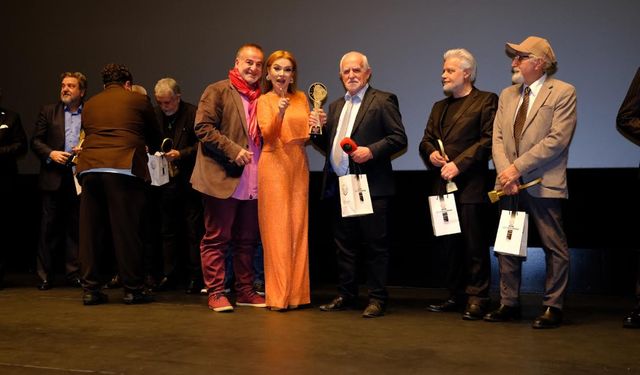 60 Yıllık Gazetecilik Serüvenine “Ustaya Vefa” Ödülü