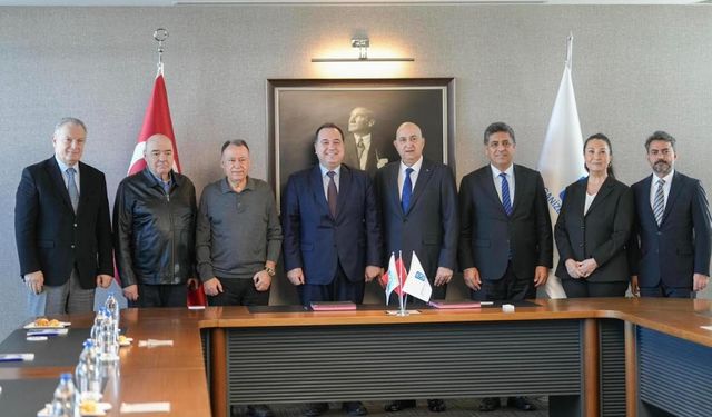 Manisa’da Örnek Dayanışma: Artan Yemekler Can Dostlara Umut Olacak