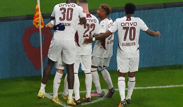Trabzonspor İzmir’de Kritik Virajı Geçti: Muçi’nin Formu Alev Alev