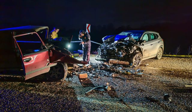 Demirci–Selendi Karayolunda Feci Kaza: 3 Ölü, 1 Yaralı