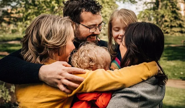 Sarılma, yalnız hissetmeyi azaltır!