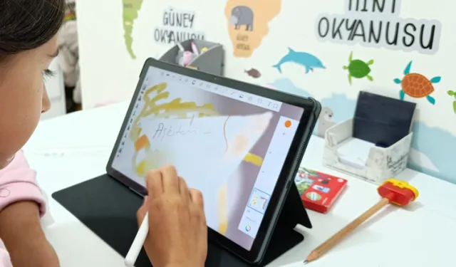 Aile'den 'ekran süresi' uyarısı... 6 yaşındakiler için günde en fazla 1 saat ekran süresi kullanmalı