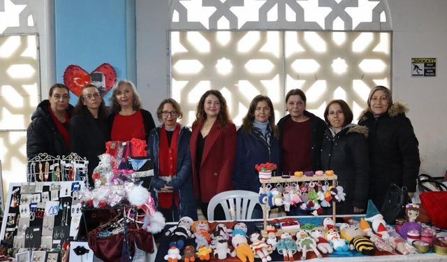 YUNUSEMRE’DE 14 ŞUBAT TEMALI PAZAR KURULDU