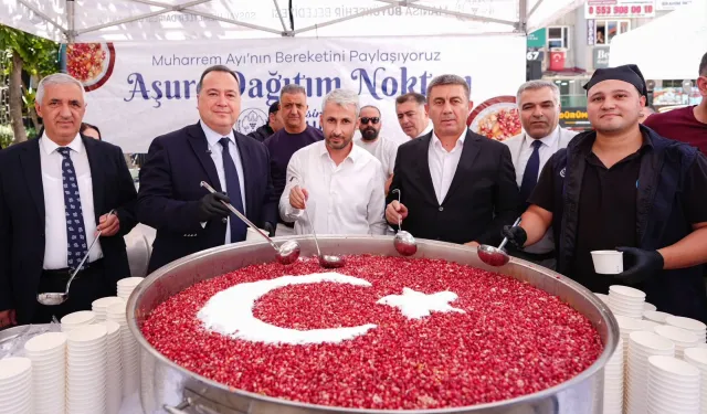 Manisa Büyükşehir'den 20 bin kişiye aşure ikramı