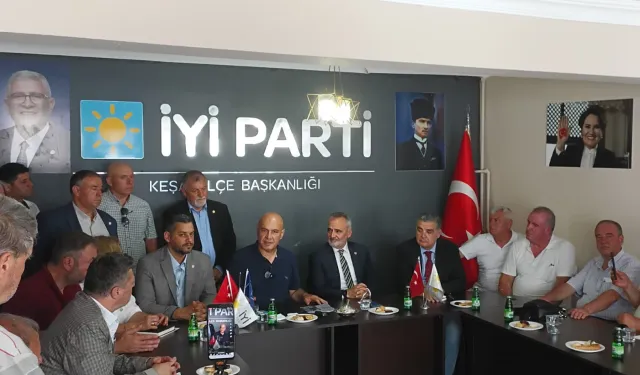 Turhan Çömez Keşan'da konuştu... Türkiye'nin en büyük sorunu tek adam rejimi