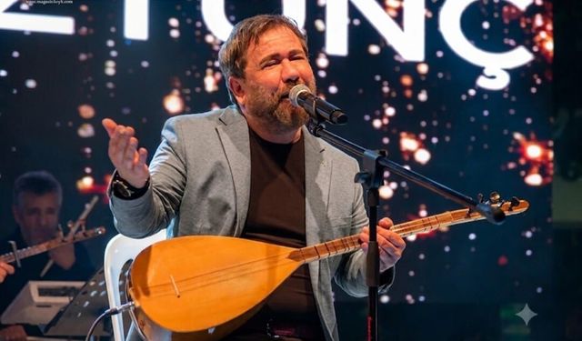 Çorum'da Unutulmaz Gece! Osman Öztunç'a Binlerce Kişilik Dev Koro Eşlik Etti