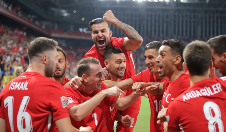 A Milli Futbol Takımı, İzmir'de fırtına çıkardı 3-1