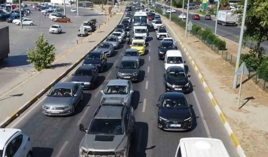 30 milyonu aşkın taşıt trafikte! Otomobillerde 'gri'yi sevdik