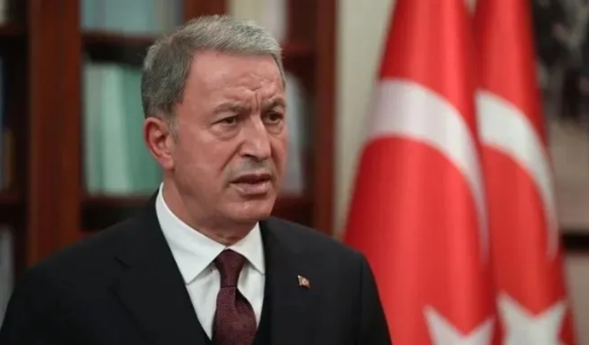 Hulusi Akar, Nevşin Mengü ve Ümit Özdağ'ın iddialarını yalanladı!