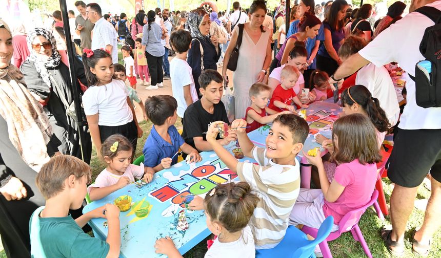 Büyükşehir’den Çocuklara Bayrama Özel Şenlik
