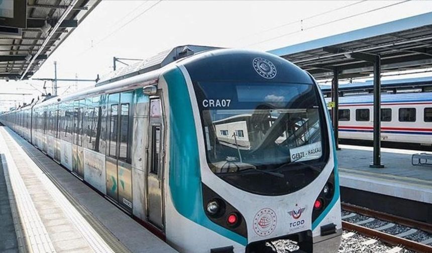 Marmaray’da 1 saat arayla 2 kişi intihar etti