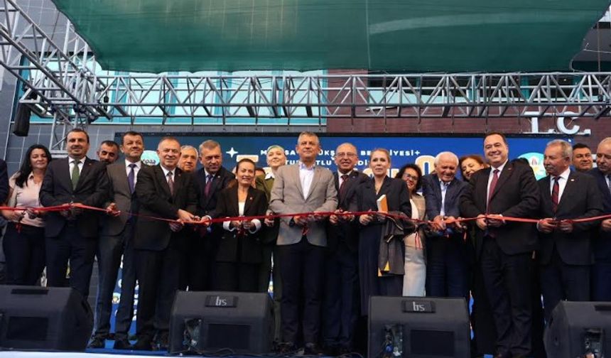 Turgutlu’da Toplu Açılış Coşkusu