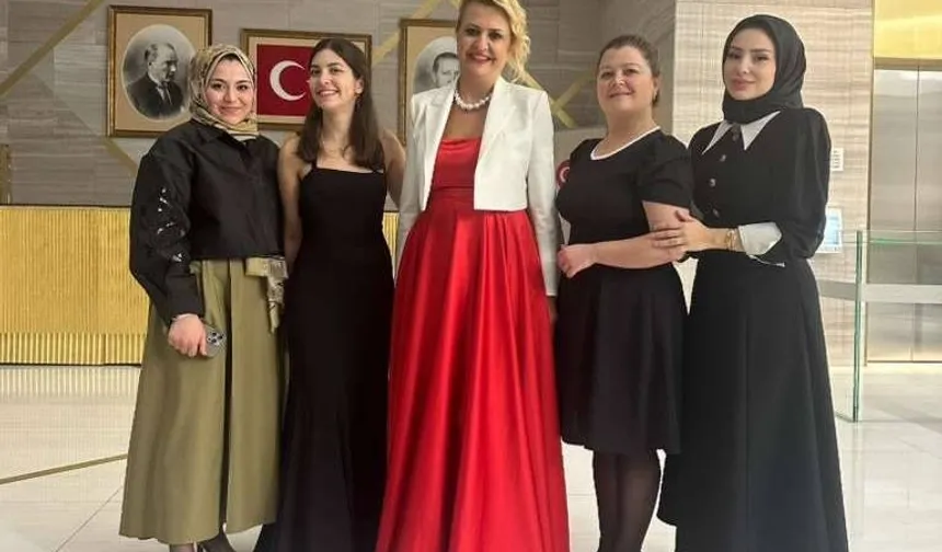 Türkevi'nde Cumhuriyet coşkusu: Müzik dolu bir akşam