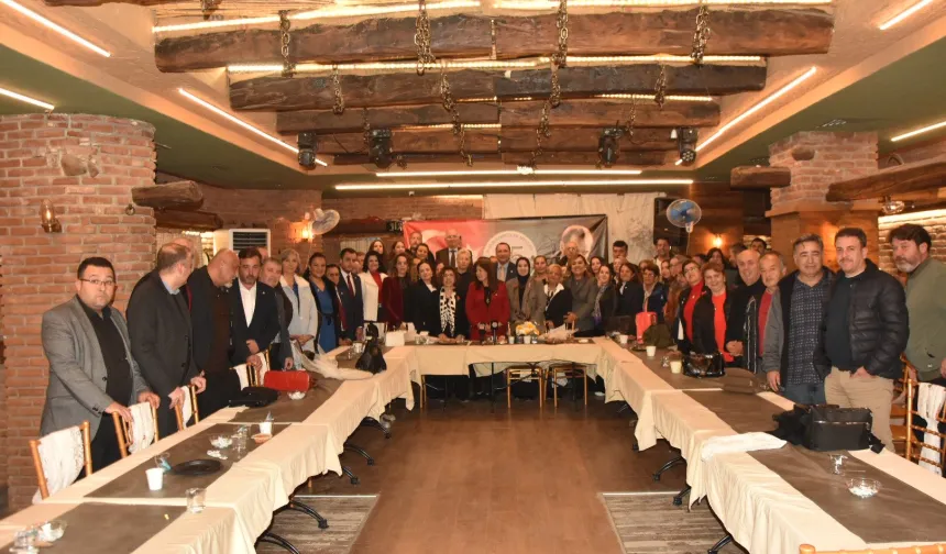 Manisa Dostlar Meclisi'nden anlamlı buluşma