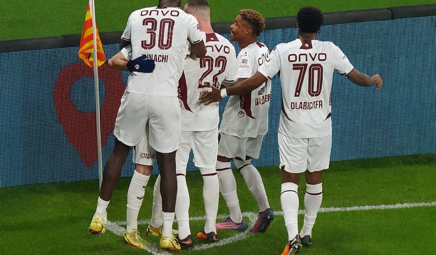 Trabzonspor İzmir’de Kritik Virajı Geçti: Muçi’nin Formu Alev Alev
