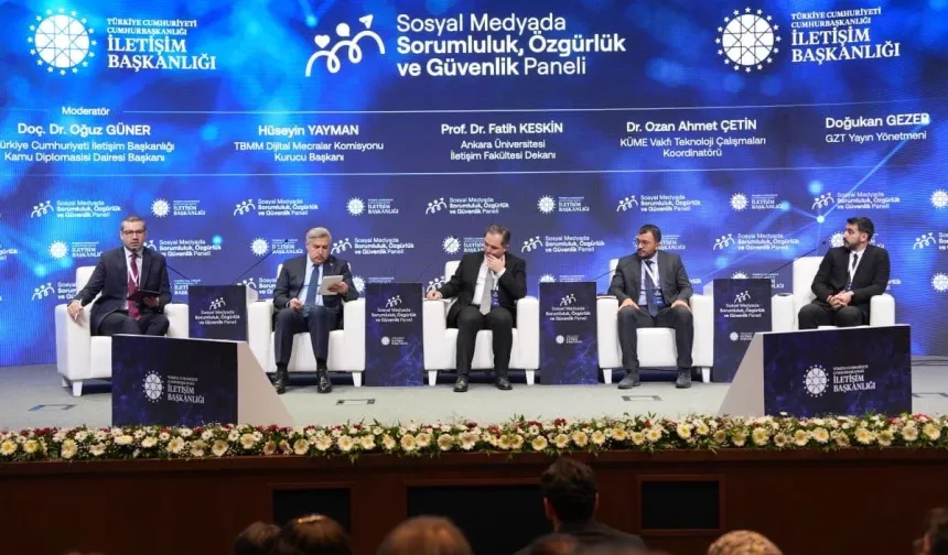 İletişim'den 'sosyal medya' paneli... Özgürlük, sorumluluk ve güvenlik bu panelde tartışıldı