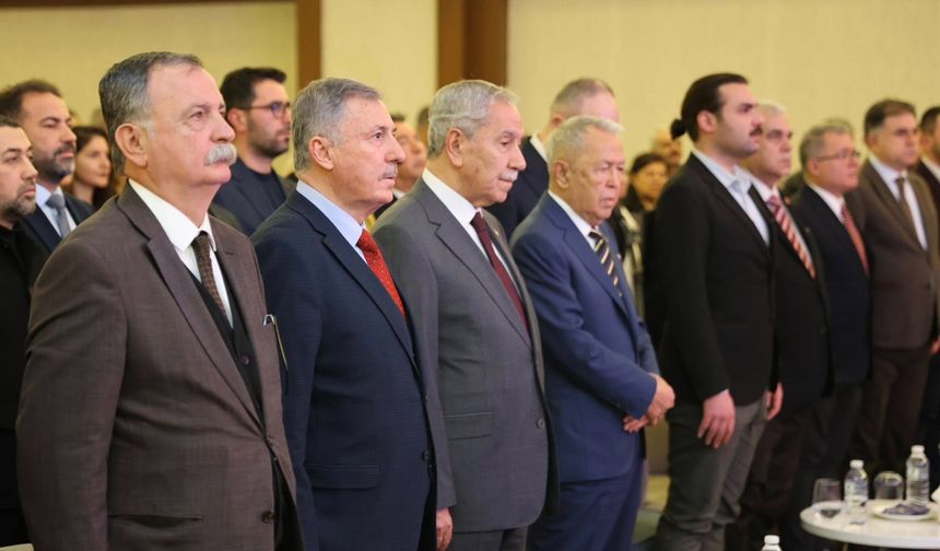 “Moris Şinasi: Görkemli İyilik” Belgeselinin Galası Manisa’da Yapıldı