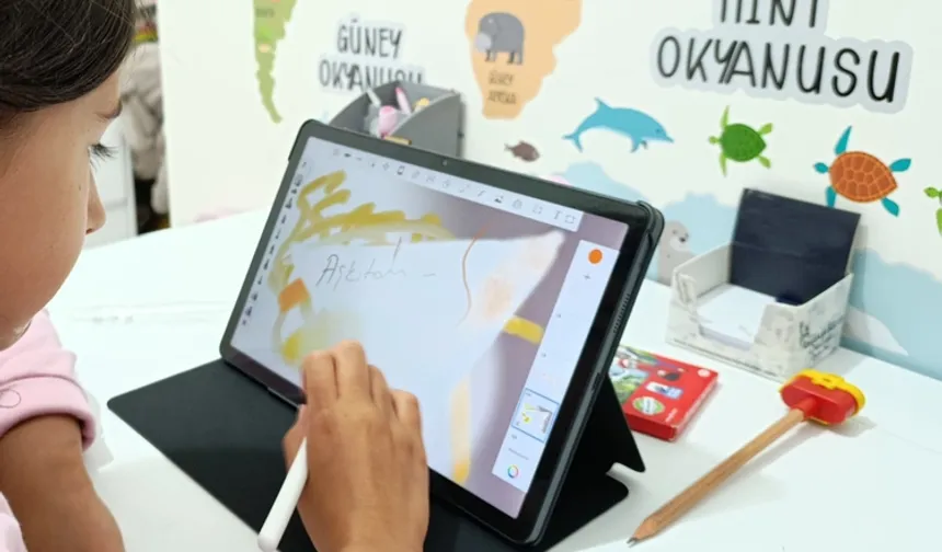 Aile'den 'ekran süresi' uyarısı... 6 yaşındakiler için günde en fazla 1 saat ekran süresi kullanmalı