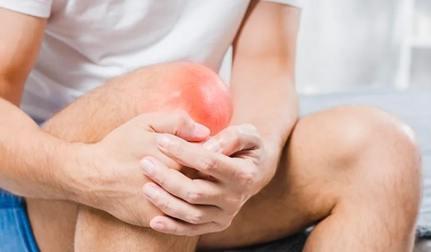 Diz ağrısını hafife almayın! Dizinizdeki 'çıt' sesi masum olmayabilir