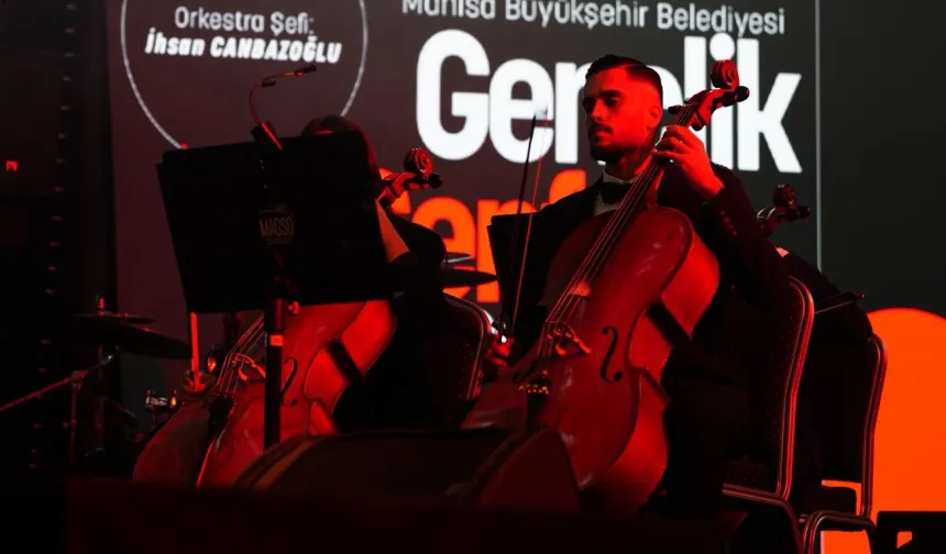 Gençlik Senfoni Orkestrası Manisa'da ilk konserini verdi