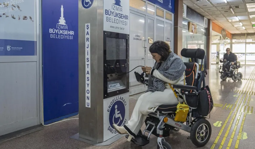 İzmir Büyükşehir'den engelli yurttaşlara 'can simidi' hizmet
