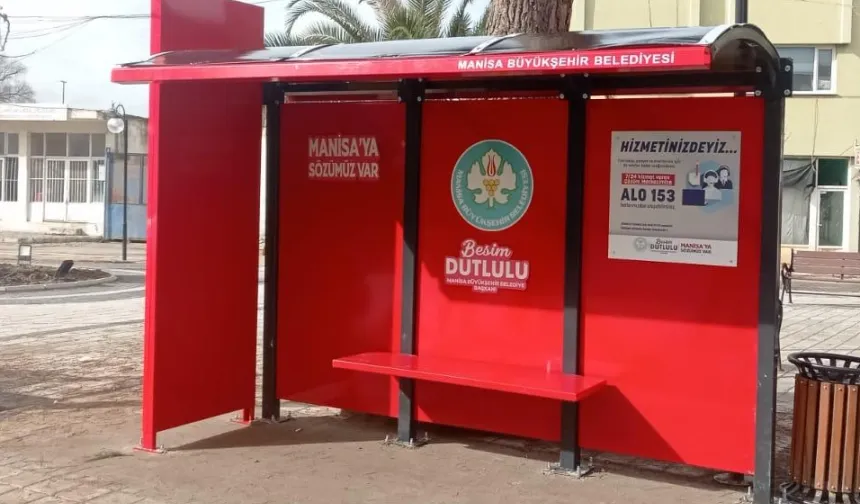 Manisa'da toplu taşıma duraklarına modern dokunuş