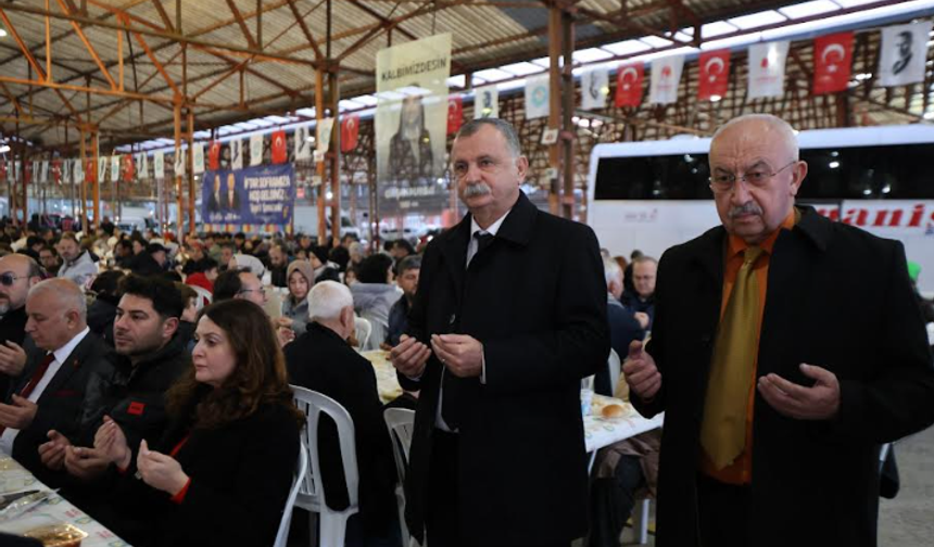 BAŞKAN BALABAN LALELİ’DE VATANDAŞLA İFTAR SOFRASINDA BULUŞTU