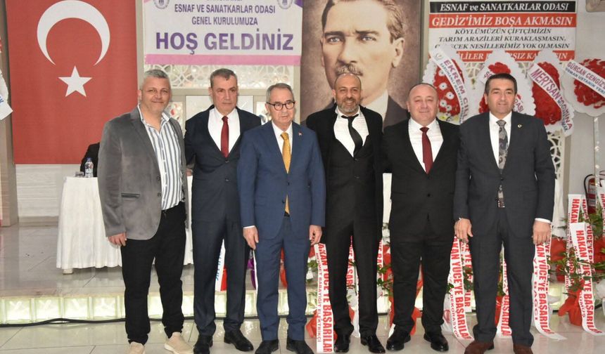 Saruhanlı Esnaf Odası’nda Devir Teslim: Başkan Gürcan Cengiz