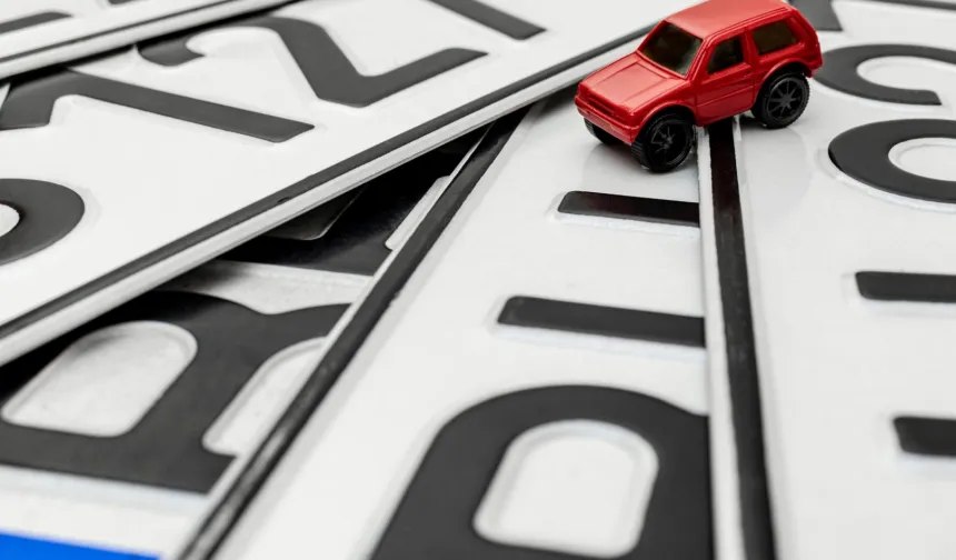 Emniyet'ten APP plaka uyarısı: Cezası 140 bin TL