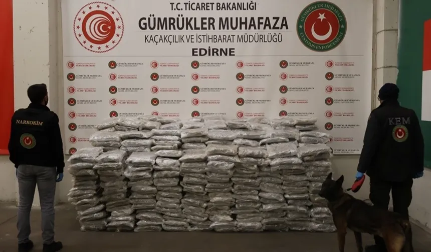 Kapıkule'de 1,4 ton esrar ele geçirildi