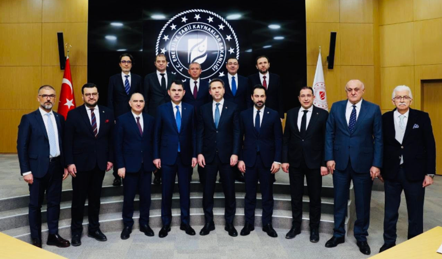 MÜCAHİT ARINÇ’TAN SOMA’DA KRİZİ AŞACAK MÜJDE