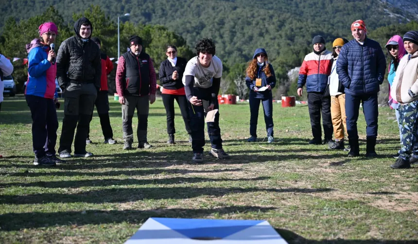 Mesir Festivali'nde doğaseverler Spil Dağı'nda buluştu