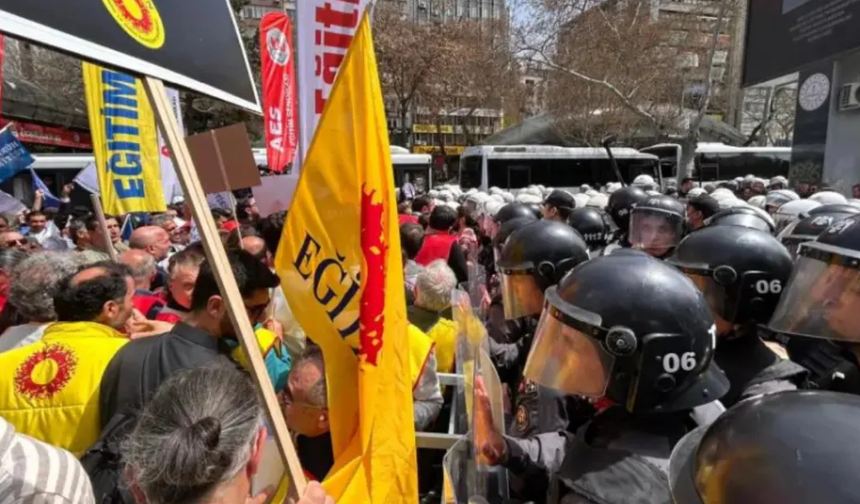 Türkiye’yi Sarsan Okul Saldırıları Sonrası Öğretmenler Ayakta