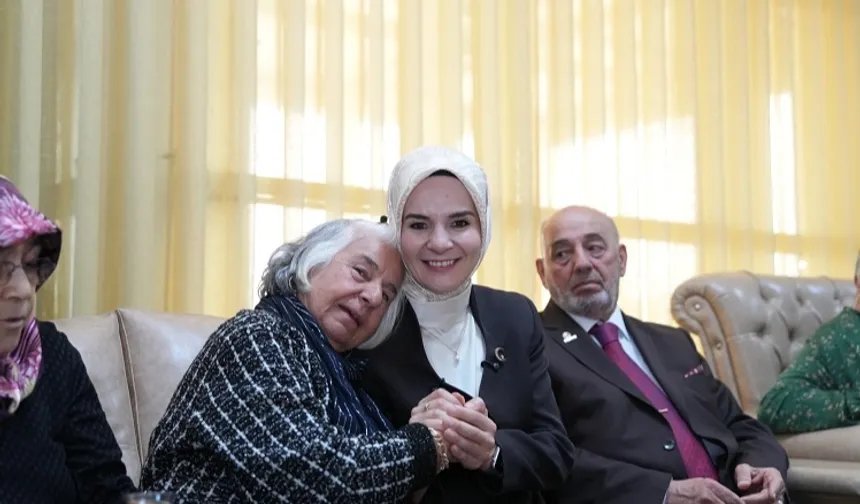 Aile Bakanı Göktaş'tan ailelere bayram ziyareti