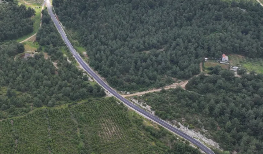 Manisa kırsalı sıcak asfaltla buluşturuyor