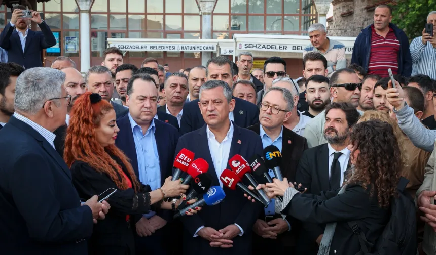 Özgür Özel'den 'erken seçim' ve 'kurultay' mesajı