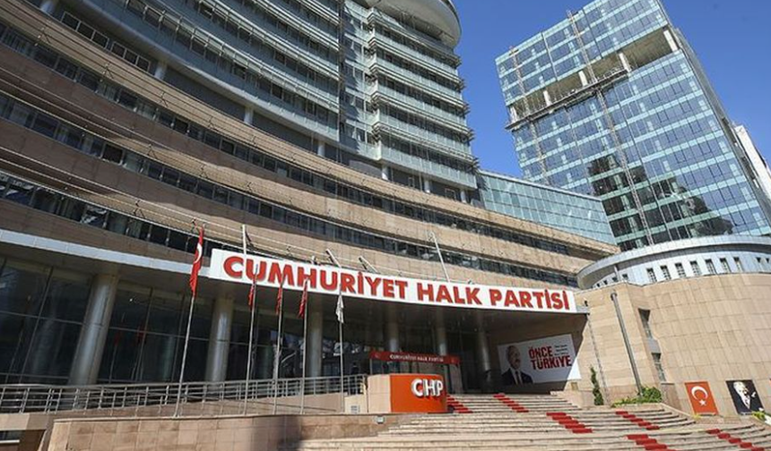 CHP Genel Merkezi’nde Gerilim Tırmandı: Polis Müdahalesi Başladı