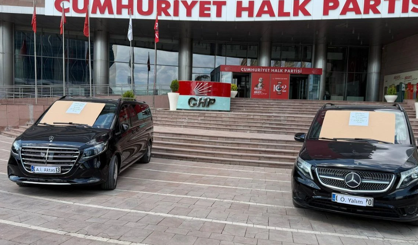 Kılıçdaroğlu döneminde dikkat çeken hamle: CHP önünde “haram araç” protestosu