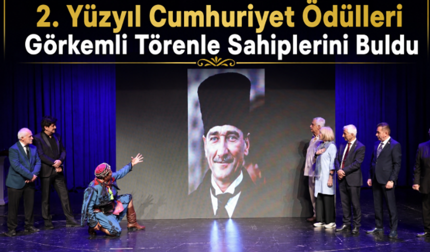 2. Yüzyıl Cumhuriyet Ödülleri Görkemli Törenle Sahiplerini Buldu