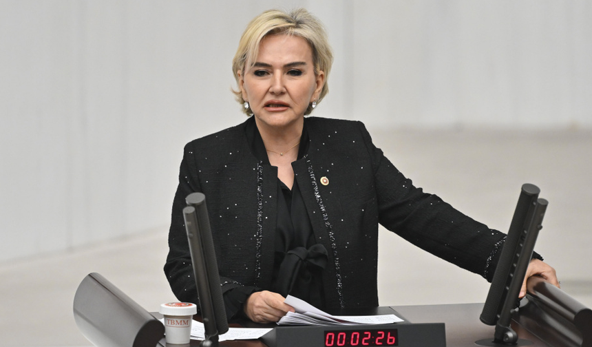 Nimet Özdemir’in Yeni Adresi AK Parti Oldu